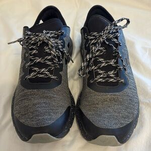 Under Armour shoe 9.5